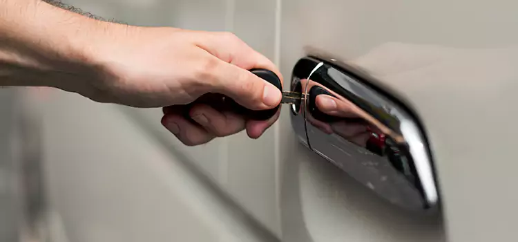 Why Choose Our Auto Locksmith Team in Bridgeport, CT?